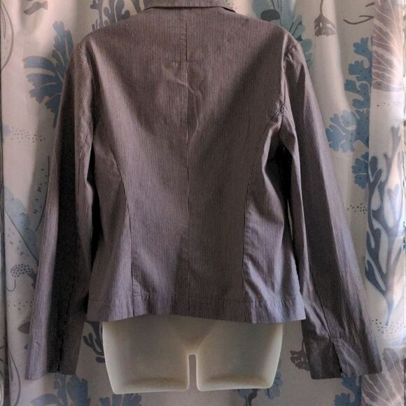 Talbots Black + White Pinstripe Cotton Blazer w/2-Tone Buttons Sz 8s - Picture 5 of 10